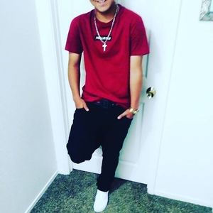 Meet your Posher, Adan